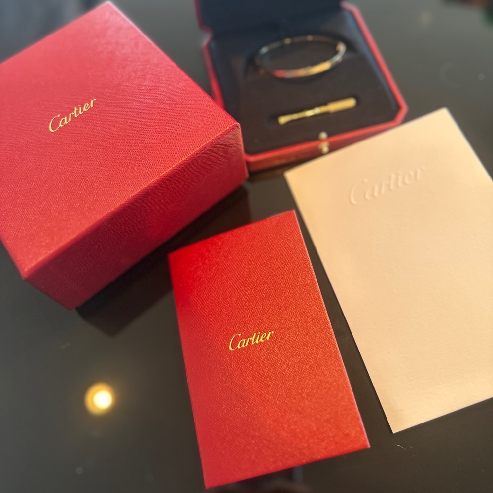 Cartier Love Bracelet, 18k Yellow Gold, 17CM - Picture 5 of 8